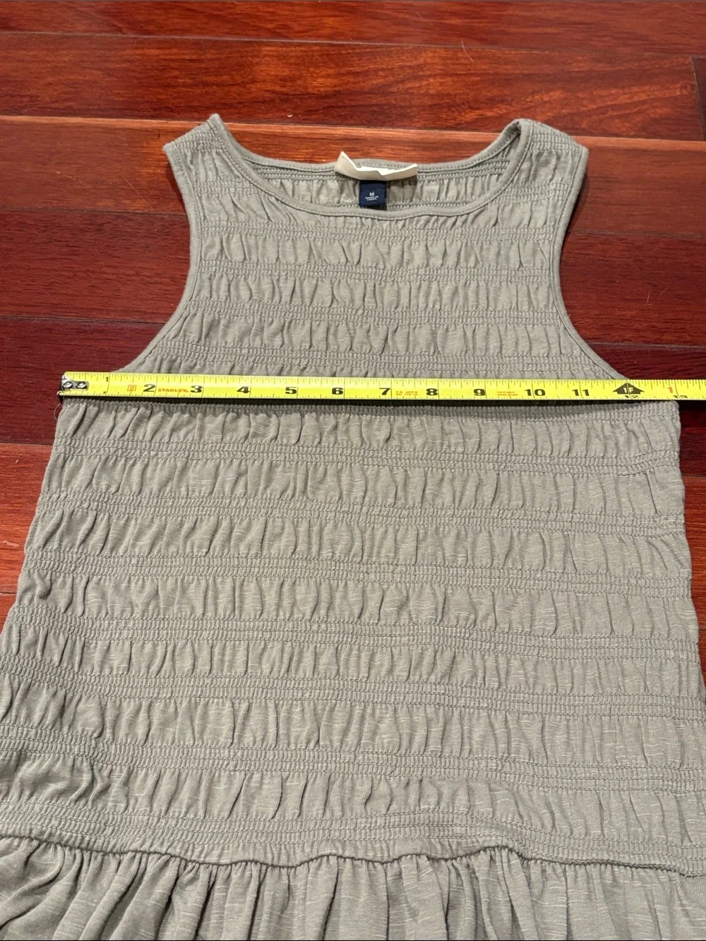 Universal Thread Size Medium Sleeveless Smocked Waist Olive Green Maxi Dress - Picture 8 of 9